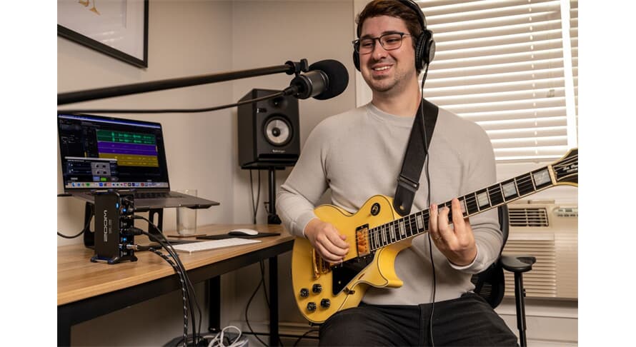 Zoom UAC-232 Äänikortti