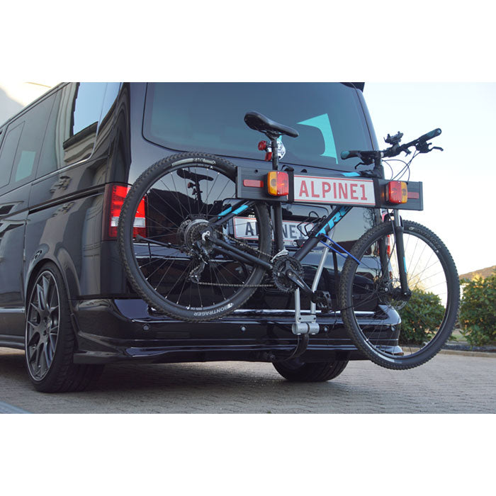 Avant Easy-Fit -polkupyöräteline sisältäen valopalkin