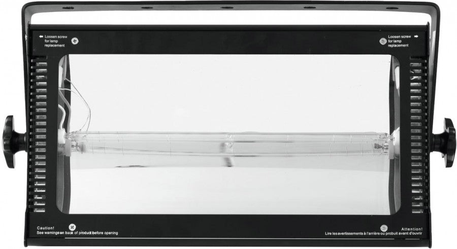 Eurolite MegaStrobe DMX:llä (3000W)