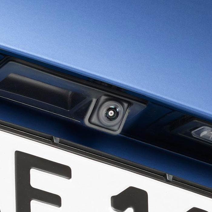 Peruutuskamera VW:hen, Audiin, Seatiin, Skodaan ja Porscheen.