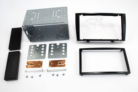 CT23PE04 2-DIN Kehys Peugeotiin