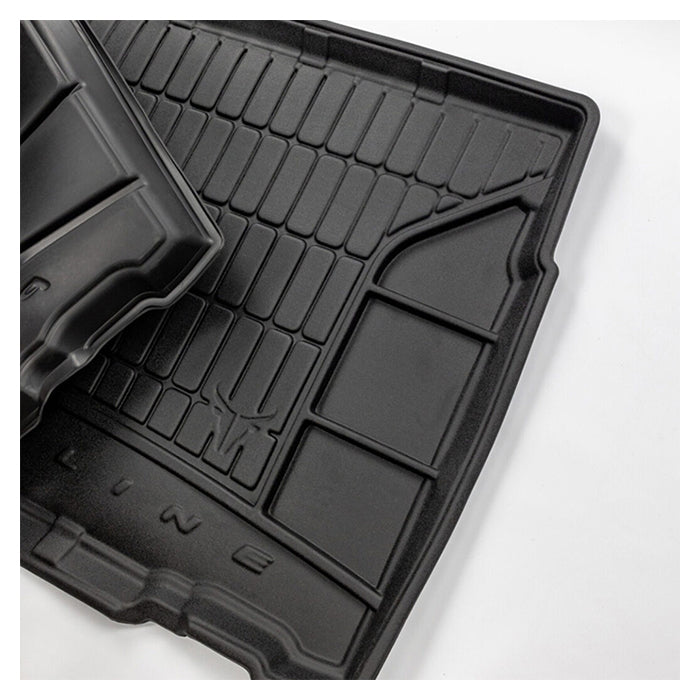 Tavaratilan matto BMW X7 G07 2018- (3. rivi alas taitettuna)