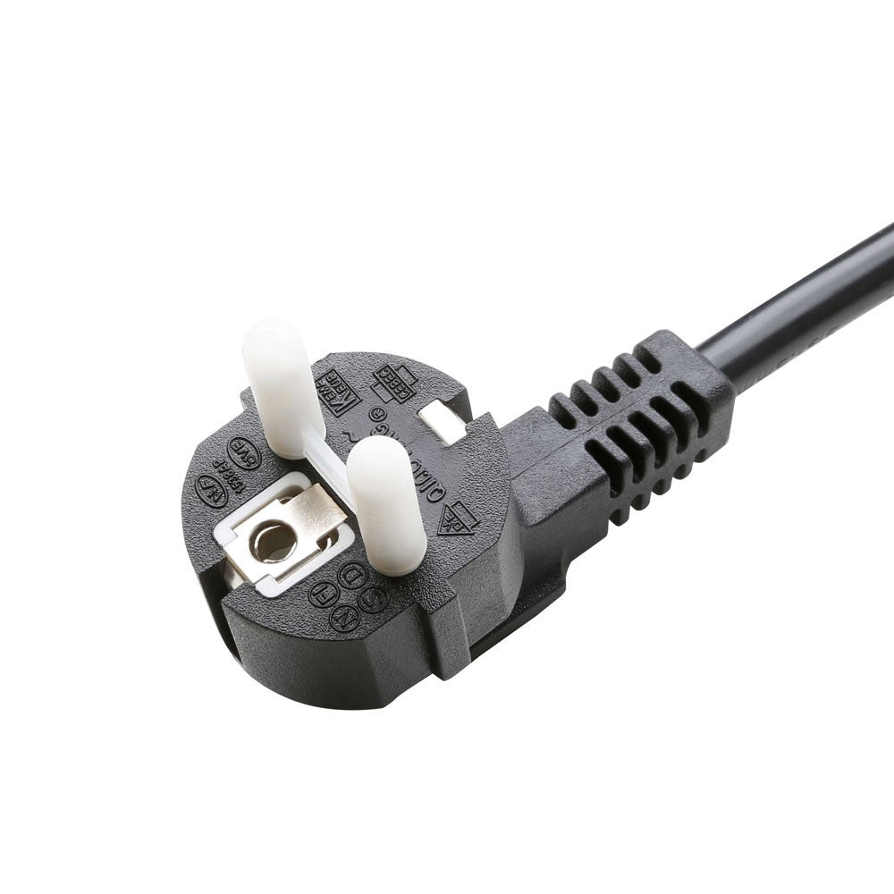 Adam Hall Virtapistoke (Schuko)