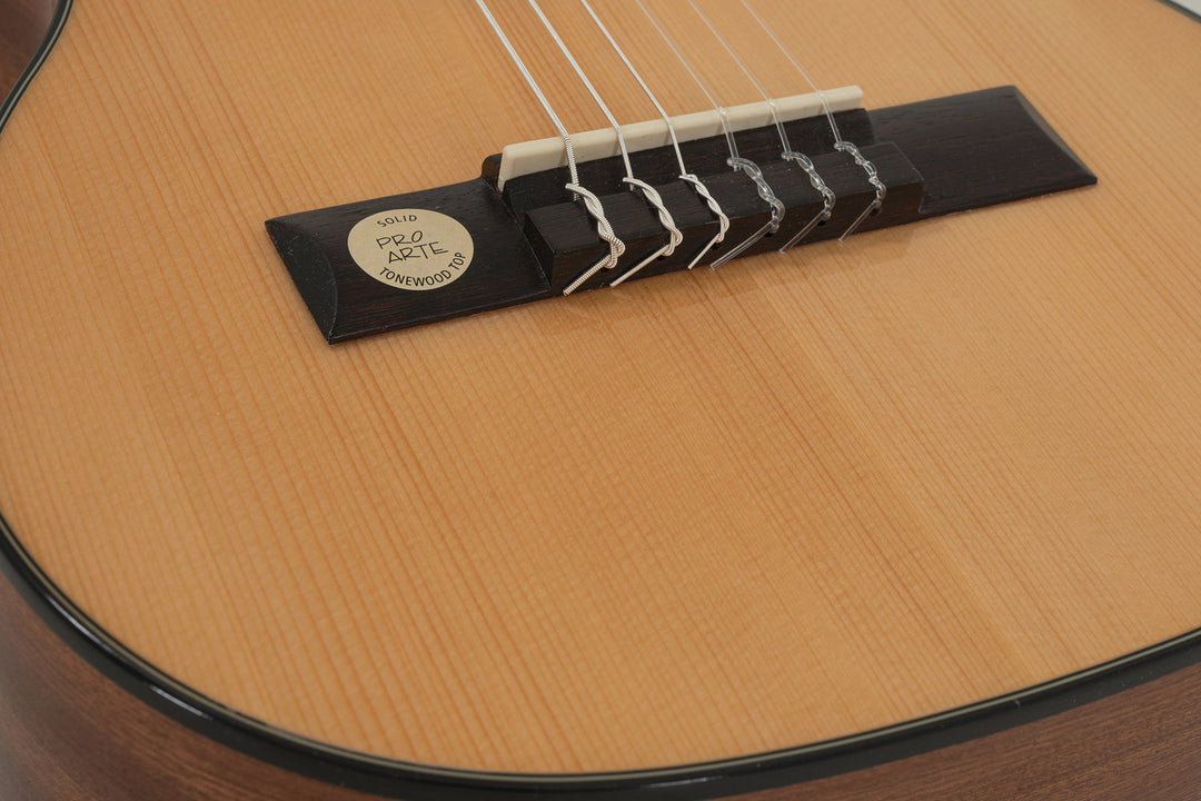 GEWA Classical guitar Pro Arte GC 25 A - 1/4 size -> GEWA Klassinen kitara Pro Arte GC 25 A - 1/4 koko