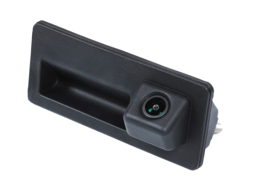 Peruutuskamera VW:hen, Audiin, Seatiin, Skodaan ja Porscheen.