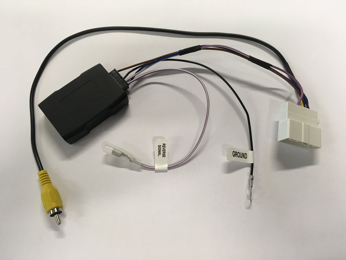 CA-BC-NI.001 Nissanin peruutuskameran sovitin CA-BC-NI.001