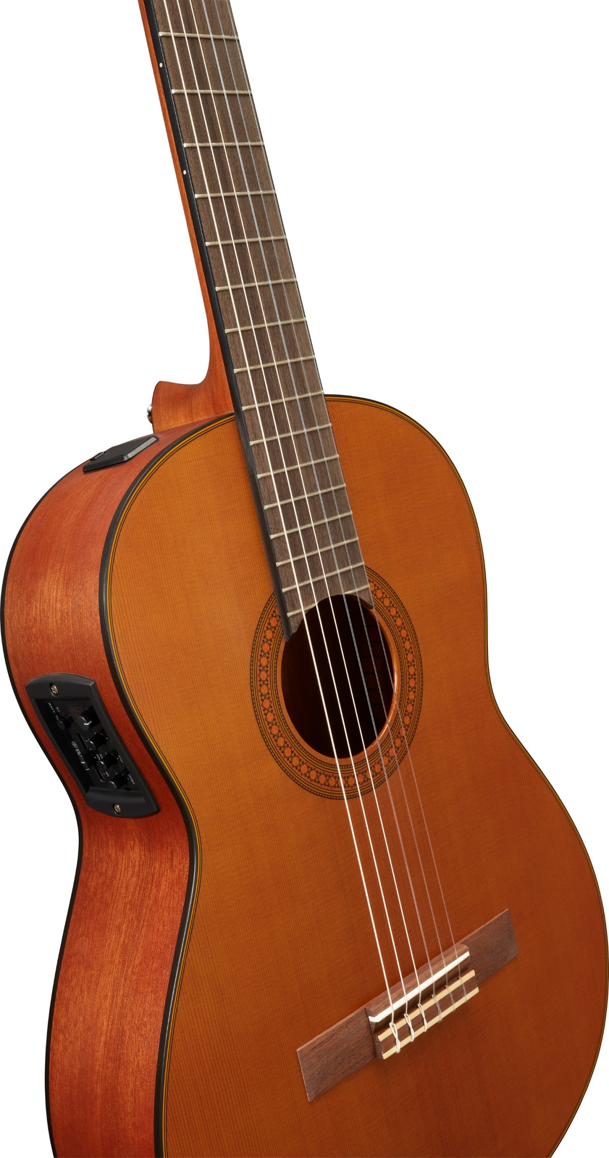 Yamaha CGX122MC Klassinen espanjalainen kitara (Cedar Natural)