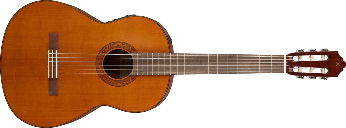 Yamaha CGX122MC Klassinen espanjalainen kitara (Cedar Natural)