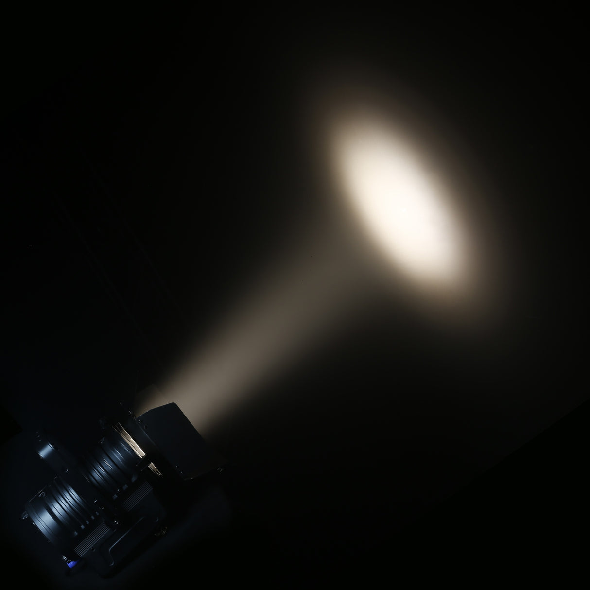 Cameo TS 100 WW Teatteri paikalla