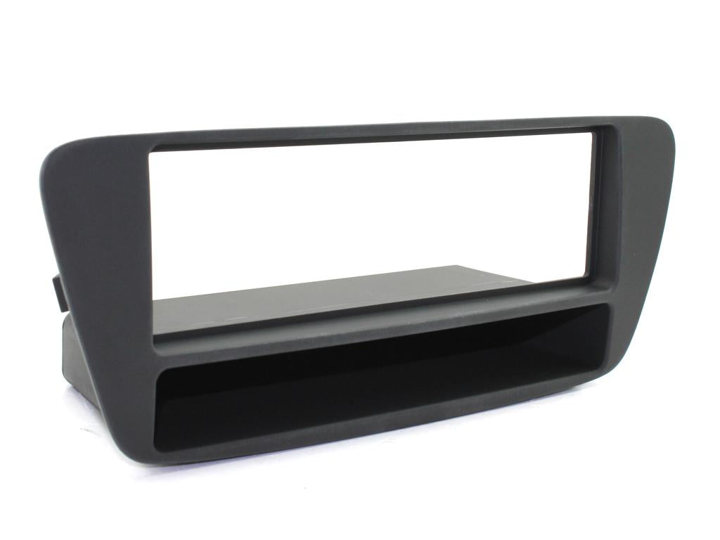 CT24AU25 1-DIN runko Audi Q3:een