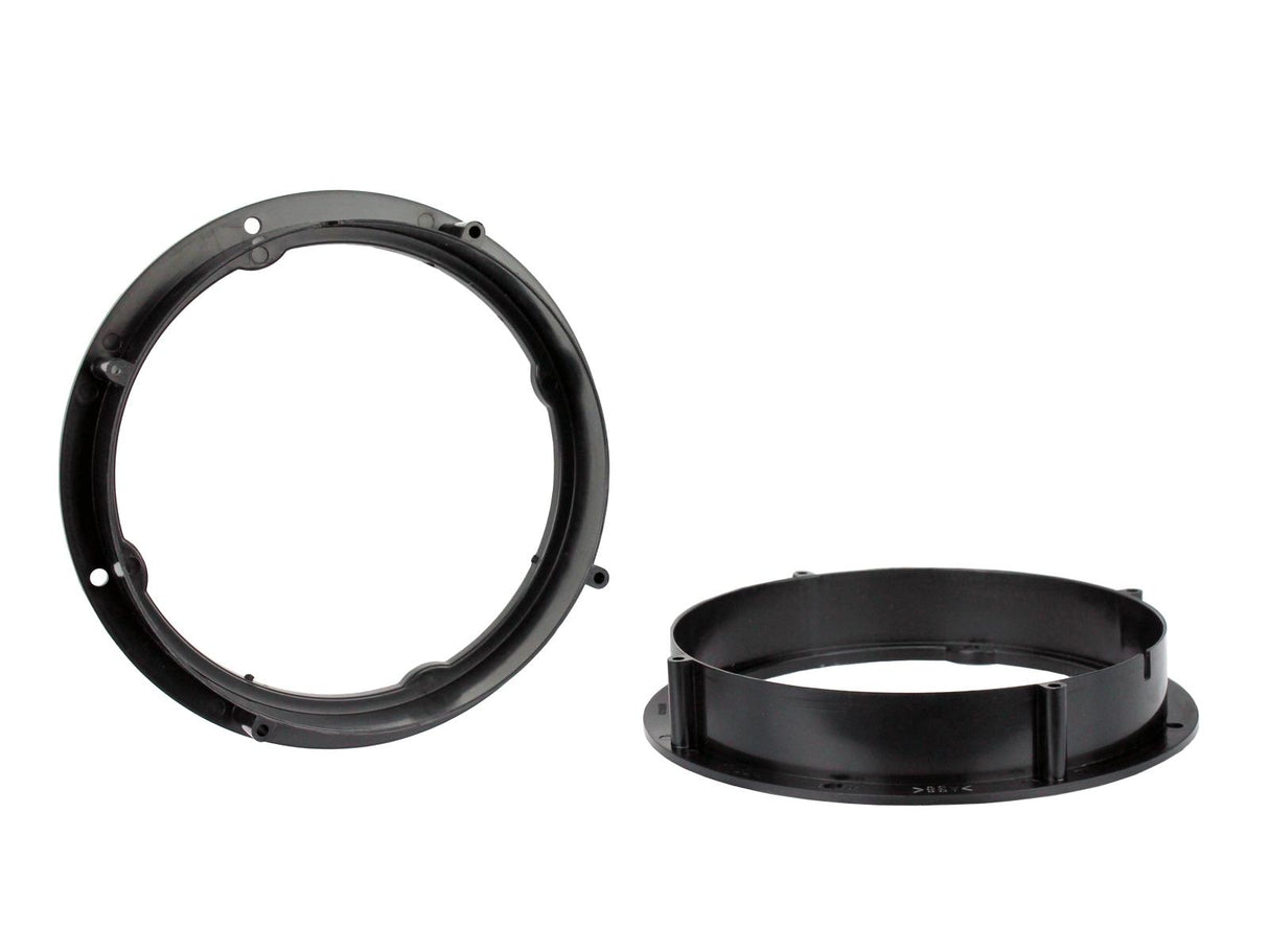 CT25VW07 Autokaiutinsovitin VW:lle ja Skodalle