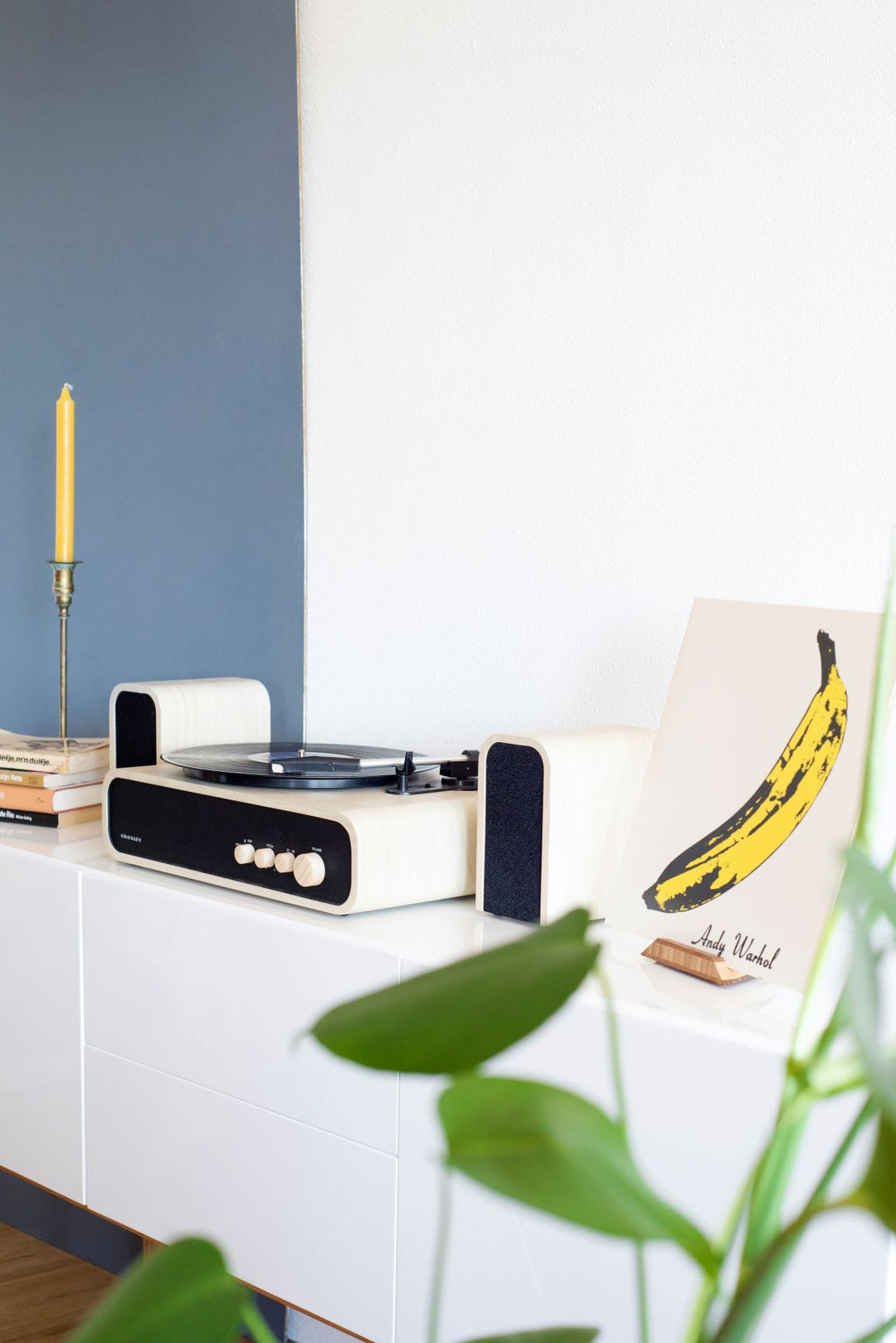 Crosley Gig Levysoitin kaiuttimilla (Luonnollinen)