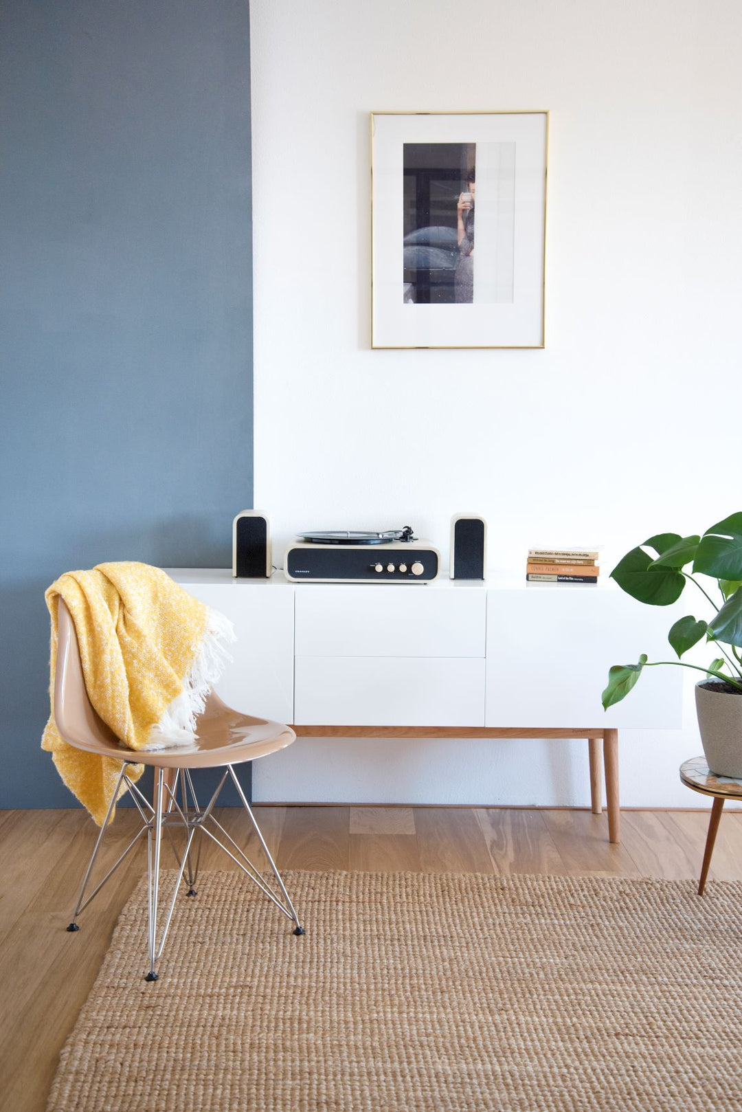 Crosley Gig Levysoitin kaiuttimilla (Luonnollinen)