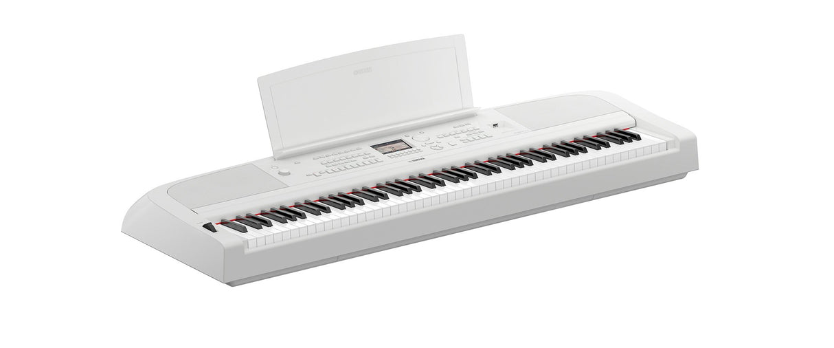 Yamaha DGX670 Sähköpiano (valkoinen)