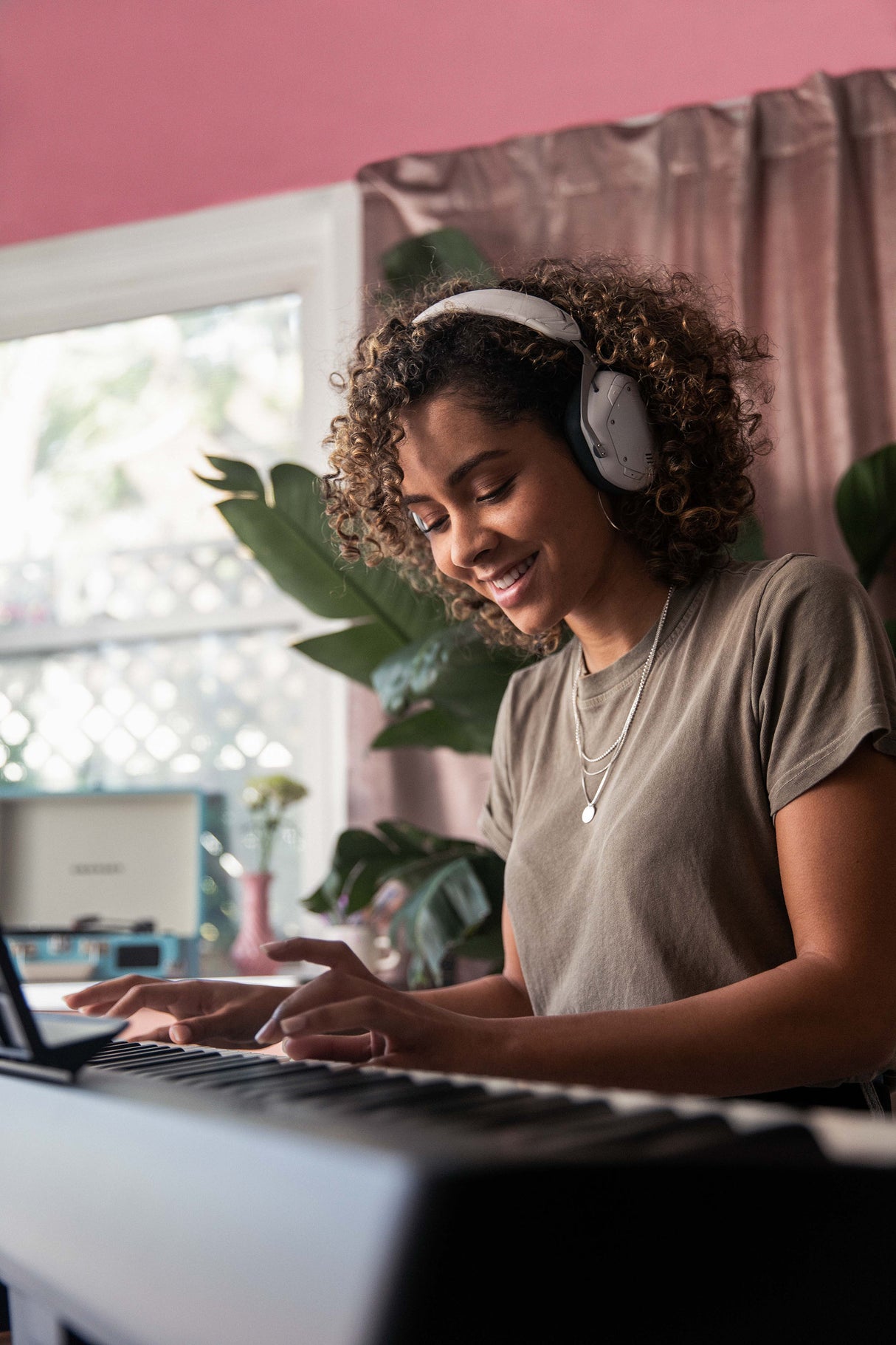 Roland FP-10 digitaalinen piano