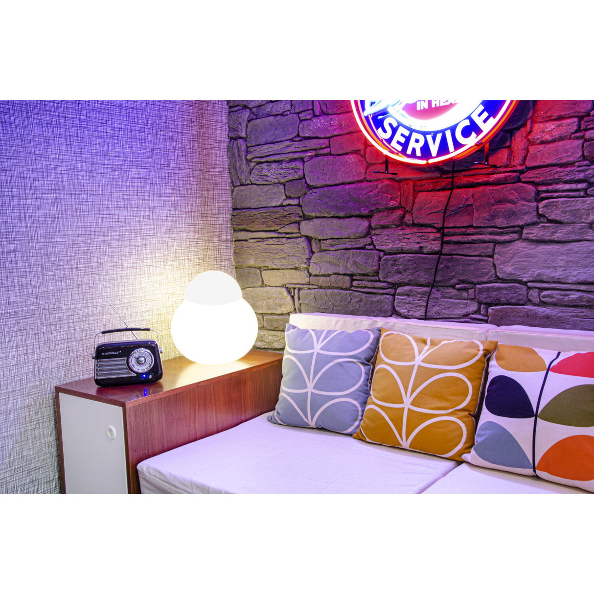 Madison Retro Radio Bluetoothilla ja FM:llä (Musta)
