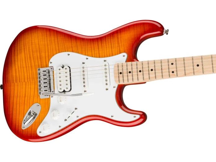 Fender Squier Affinity Stratocaster -sähkökitara-aloituspaketti (Sienna Sunburst)