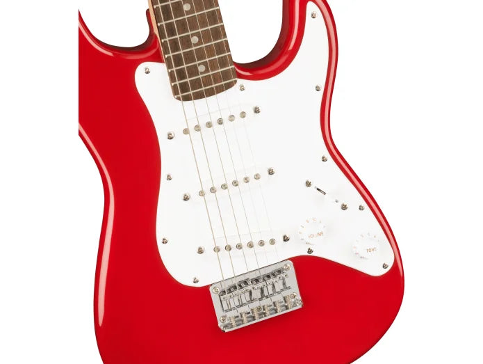 Fender Squier Mini Stratocaster Sähkökitara Aloituspaketti (Dakota Red)