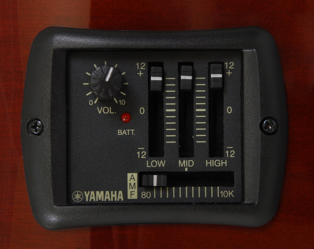 Yamaha FX370C Western kitara (Tobacco ruskea Sunburst)