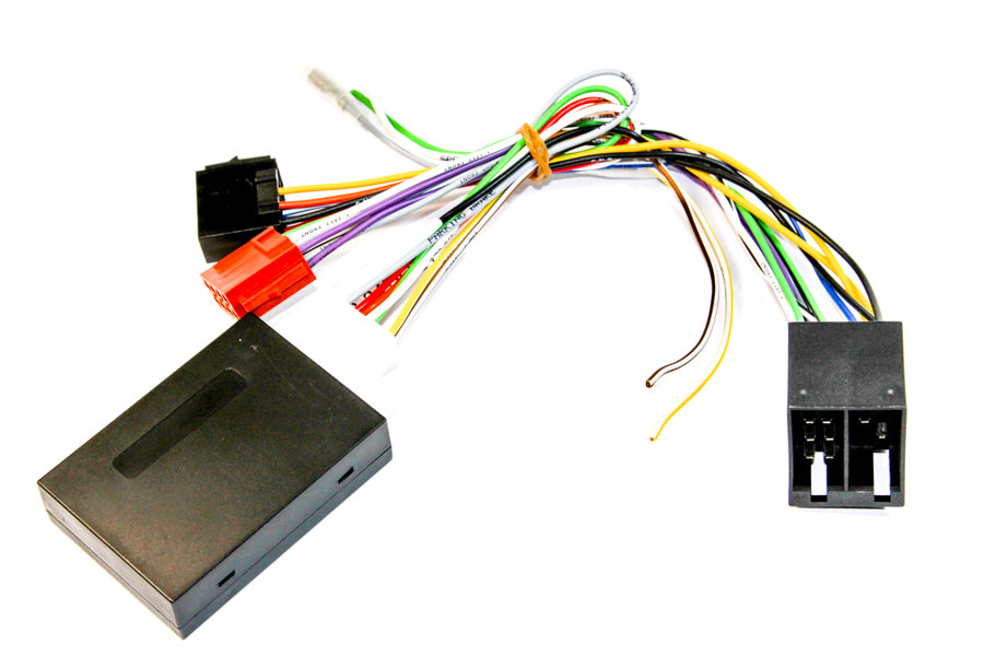 ICT29-39-MB-COM2-liitäntä Mercedeksen Command 2.0 -järjestelmään.