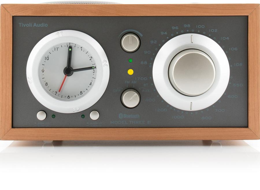 Tivoli Audio MODEL Three Minijärjestelmä Bluetoothilla ja USB:llä (Taupe)