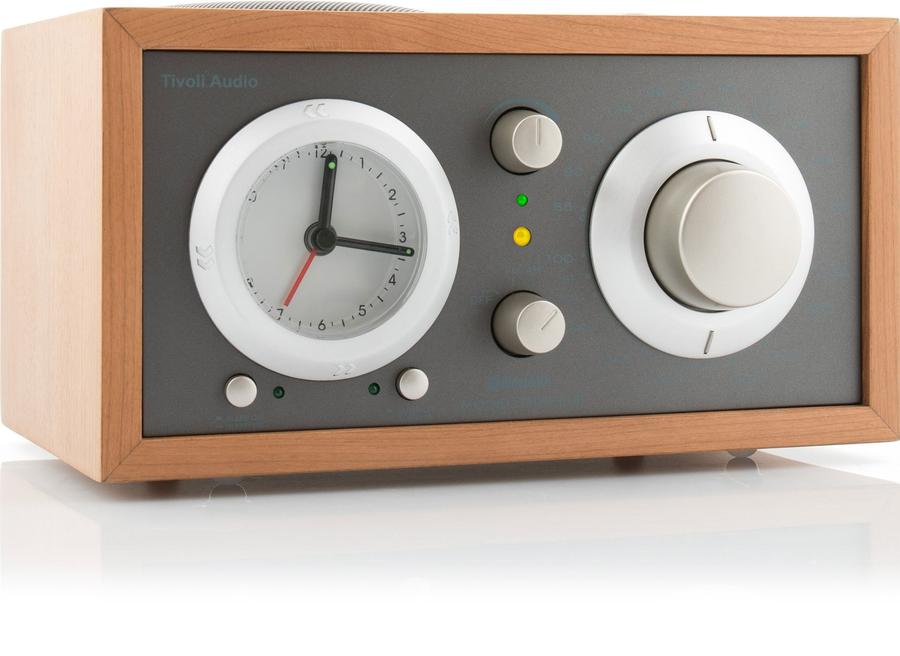 Tivoli Audio MODEL Three Minijärjestelmä Bluetoothilla ja USB:llä (Taupe)