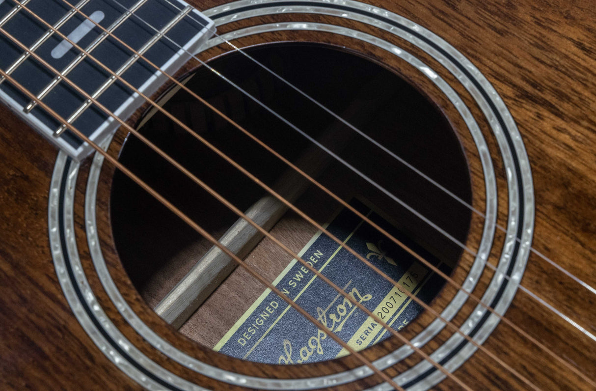 Hagstrom Mora Dreadnaught CE Western kitara (Mahonki)