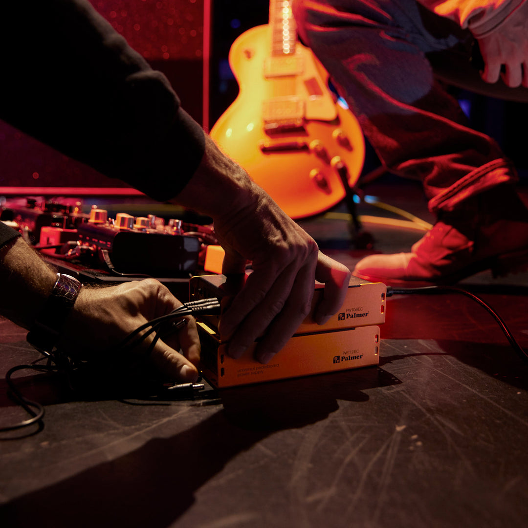Palmer PWT 12 IEC - Yleiskäyttöinen virtalähde pedalboardille USB-liitännällä