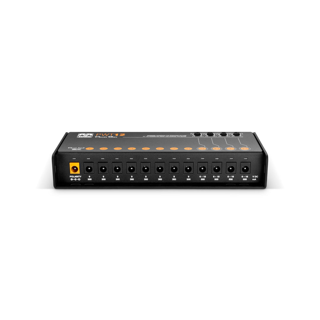 Palmer PWT 12 MK 2 – Universalinen virtalähde pedalboardille, 12 lähtöä