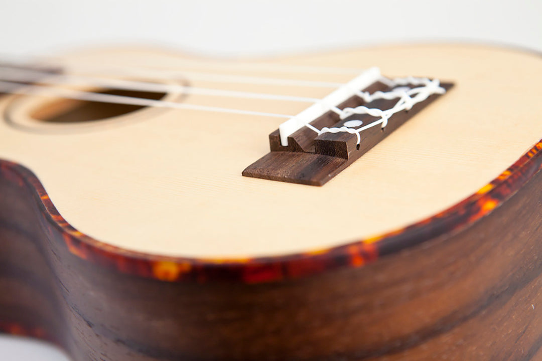 Reno RU230 Sopraano Ukulelet (Luonnollinen)