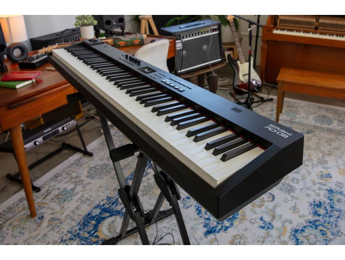 Roland RD-08 Aloituspakkaus