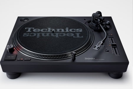 Technics SL-1210 MK7 levysoitin (musta)
