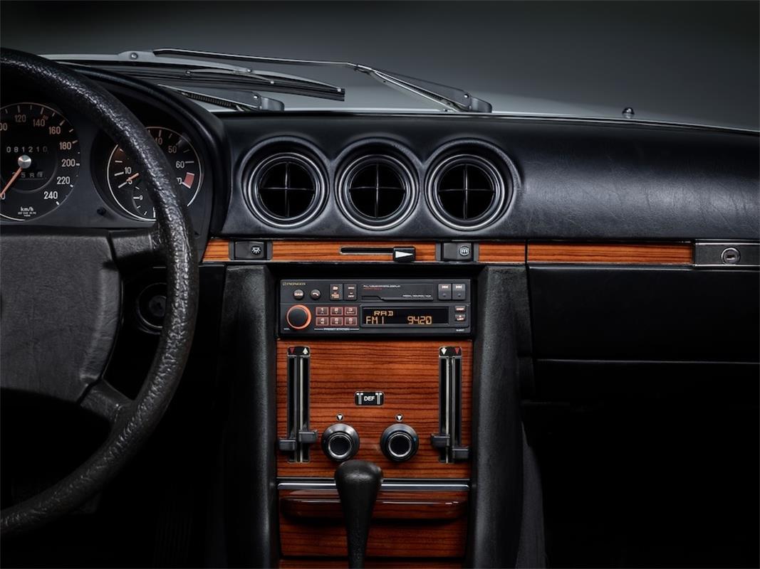 Pioneer SXT-C10PS Retro Autoradio DAB+ ja Bluetooth