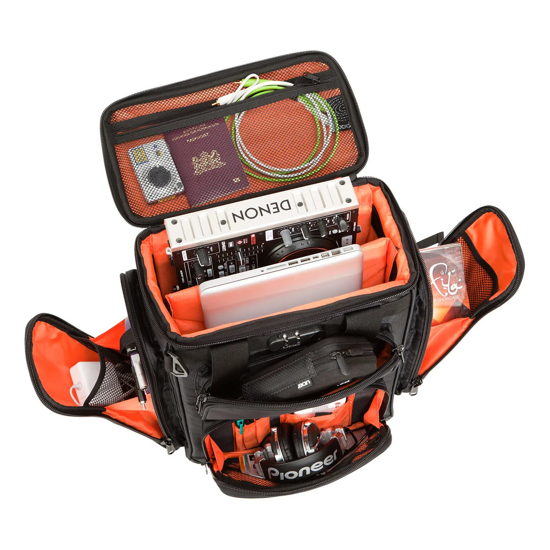 UDG Ultimate ProducerBag Large - Musta / oranssi sisäpuoli