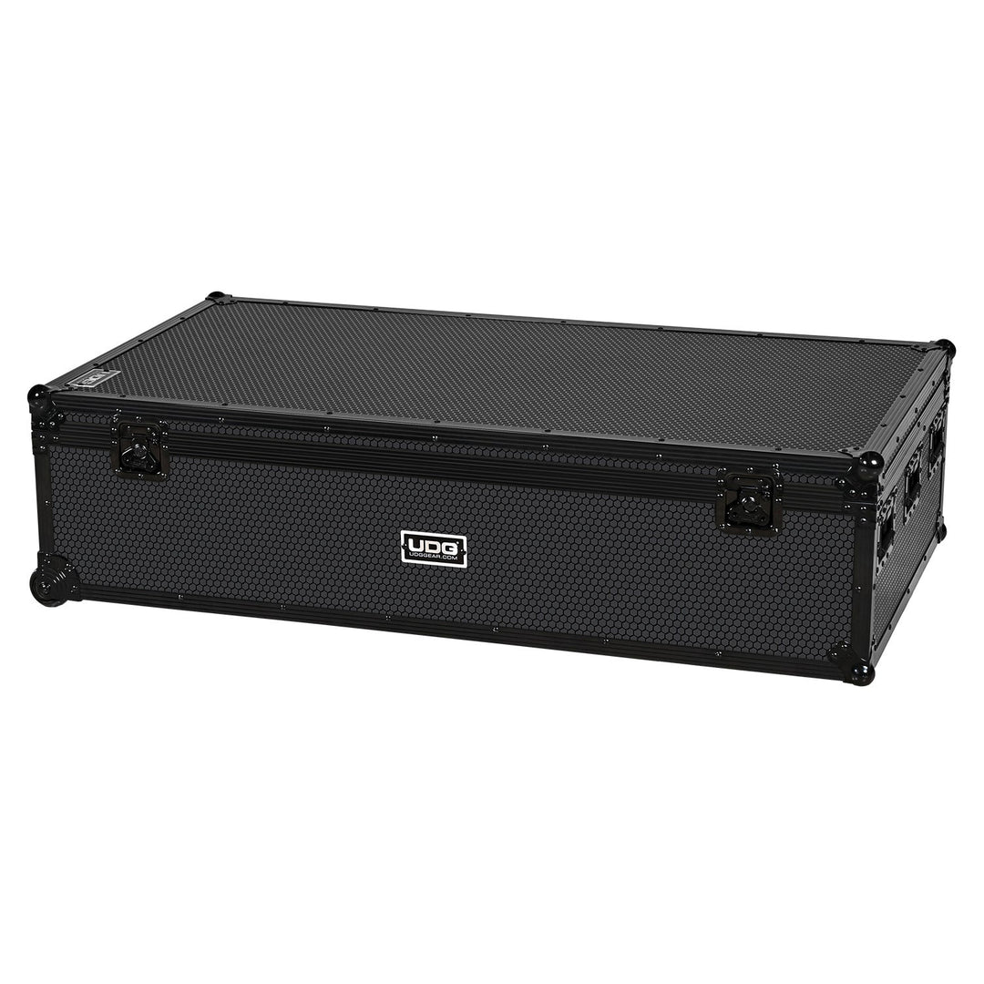 UDG Ultimate DJ Podium Workstation Flight Case Musta Plus (Wheels)