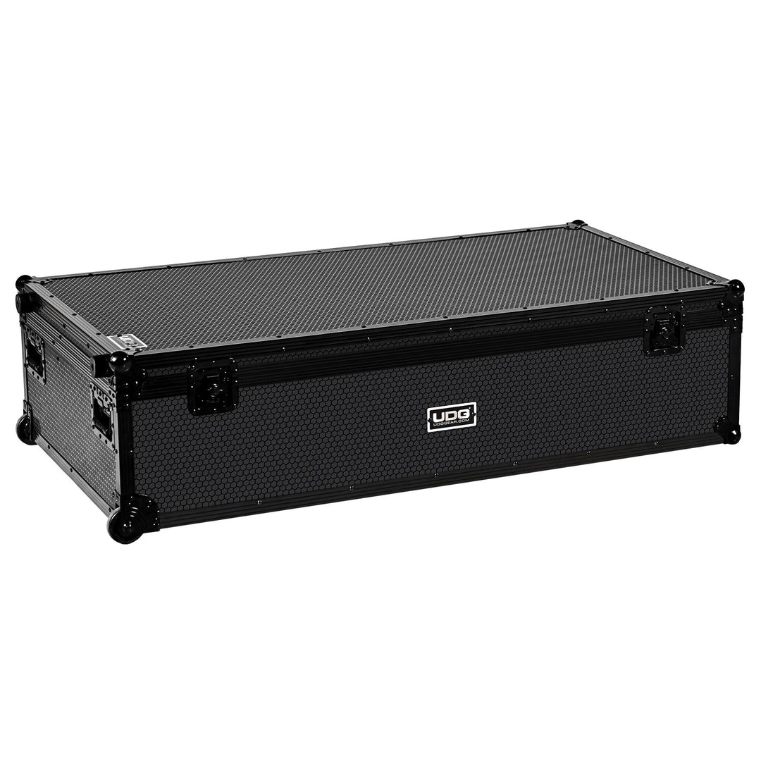 UDG Ultimate DJ Podium Workstation Flight Case Musta Plus (Wheels)