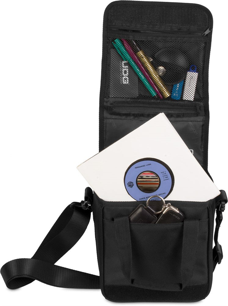 UDG Ultimate 7'' SlingBag 60 Musta