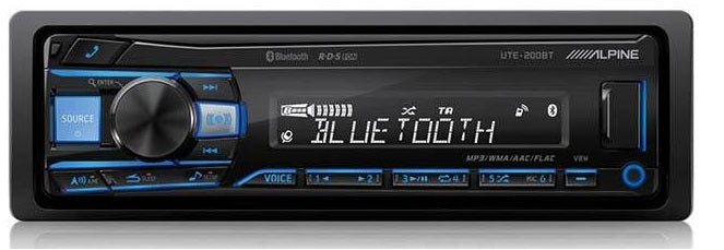 ALPINE UTE-200BT autoradio, jossa on Bluetooth ja USB-liitäntä.