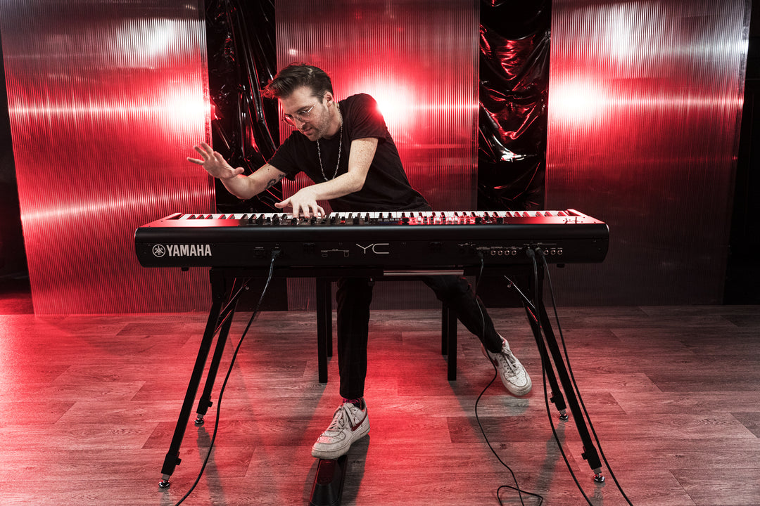 Yamaha YC88 Digital Stage Kosketinsoittimet (Luonnonpuu)