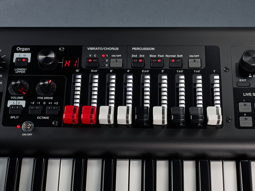 Yamaha YC61 Digital Stage Kosketinsoittimet (Waterfall)