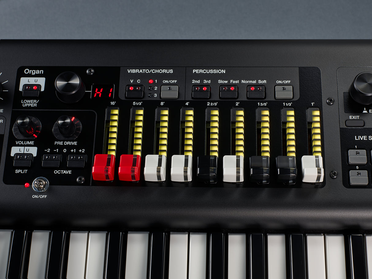 Yamaha YC61 Digital Stage Keyboard (vesiputous)