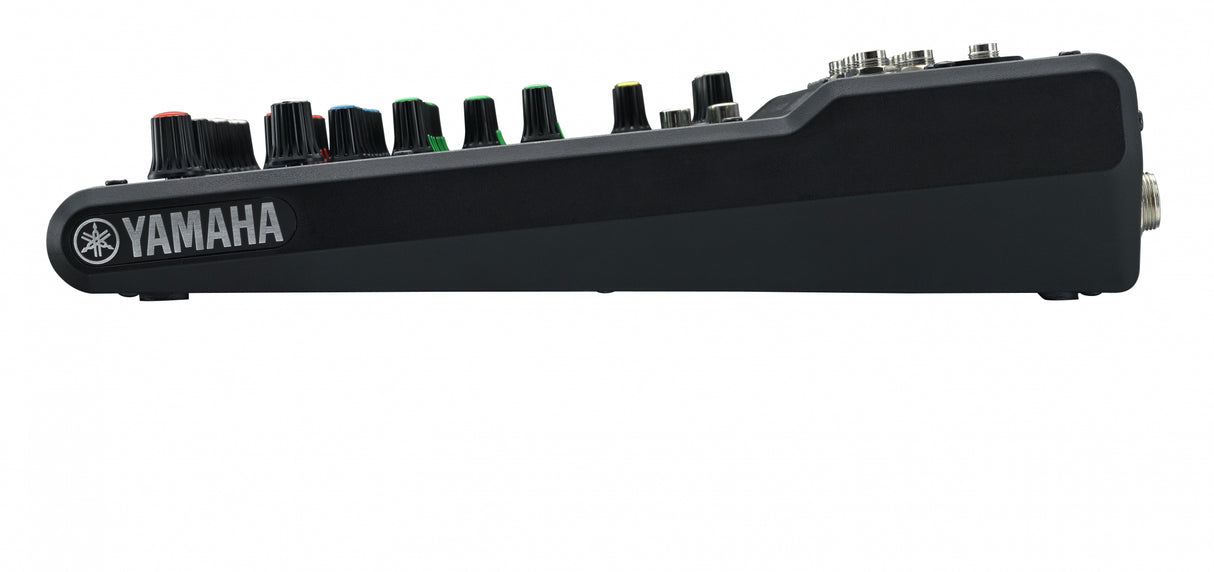 Yamaha MG10 sekoitin