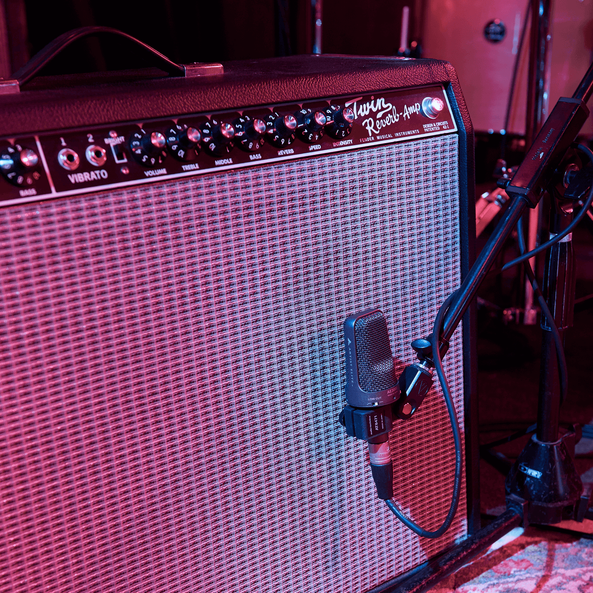 Audio-technica AE 3000 kondensaattorimikrofoni