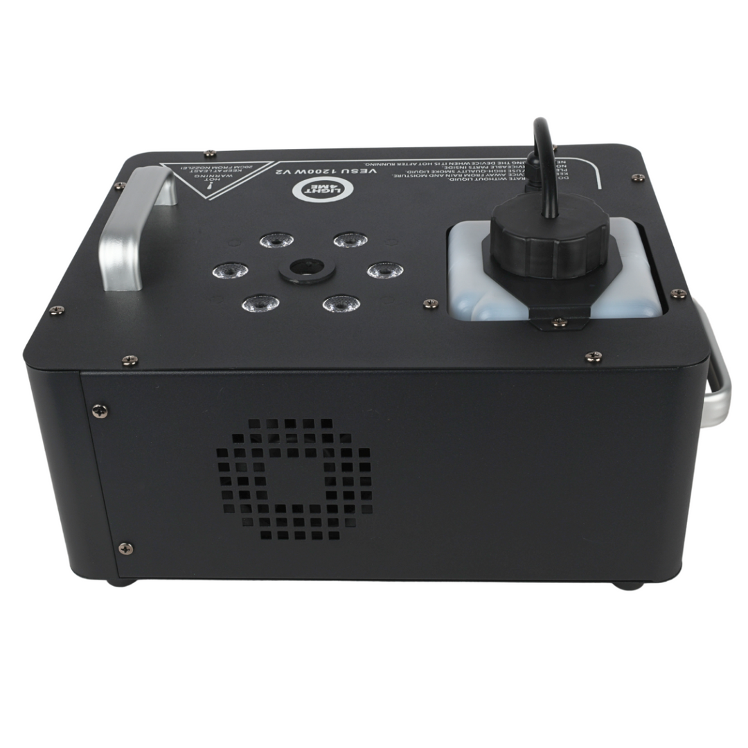 Light4Me VESU 1200W V2 Vertikaalinen Fog Machine med RGB LED