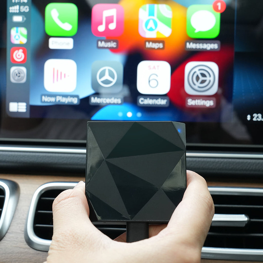 OUTLET - langaton Apple CarPlay -adapteri MK4