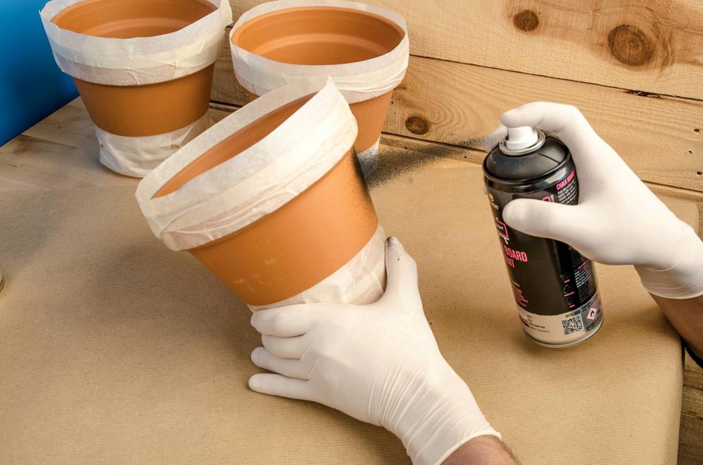 Liitutauluspraymaali 400 ml. (ei UV-aktiivinen)