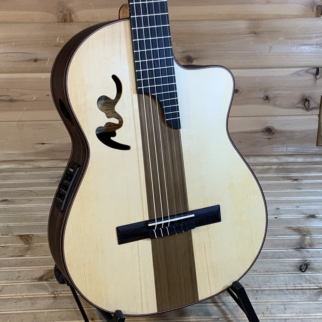 Manuel Rodriguez Signature Legacy Maestro Kitarat Café Olé Cutaway - Café Olé (Cutaway)