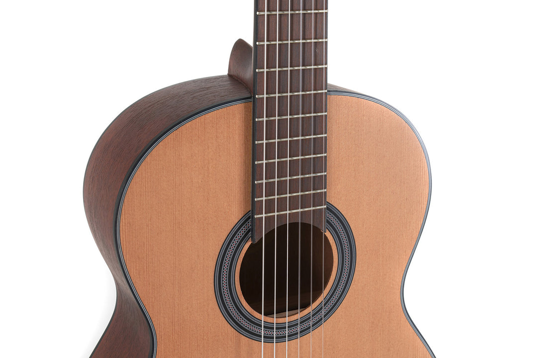 GEWA Klassinen kitara Student Cedar - 4/4 koko natural