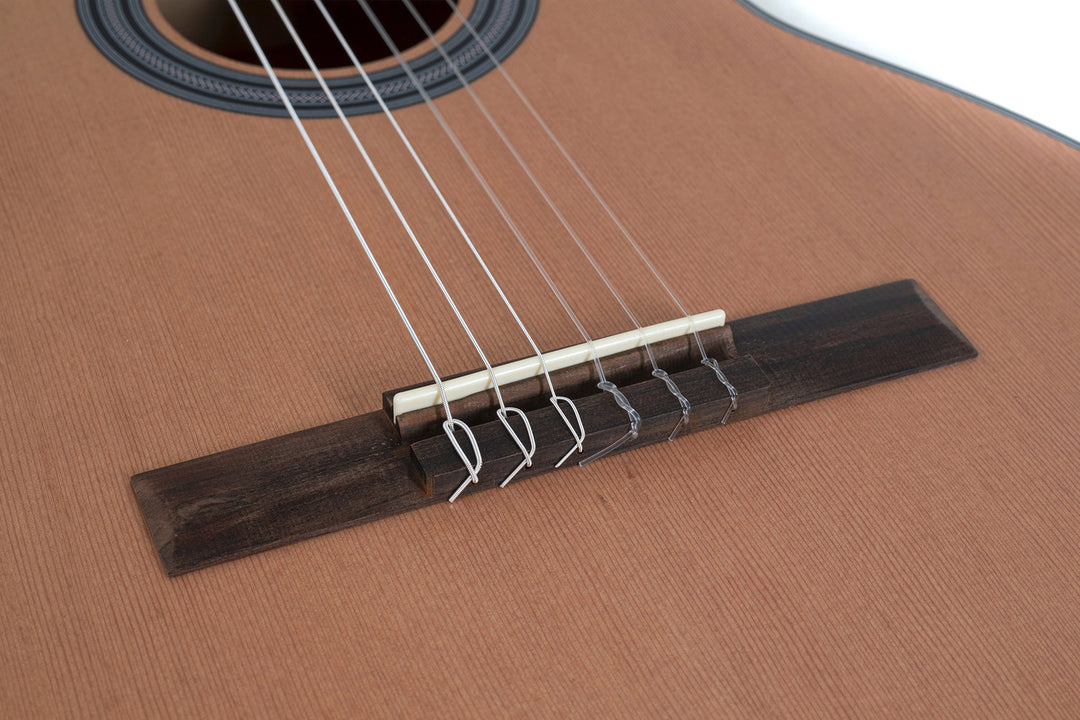 GEWA Klassinen kitara Student Cedar - 4/4 koko natural