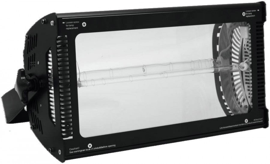 Eurolite MegaStrobe DMX:llä (3000W)
